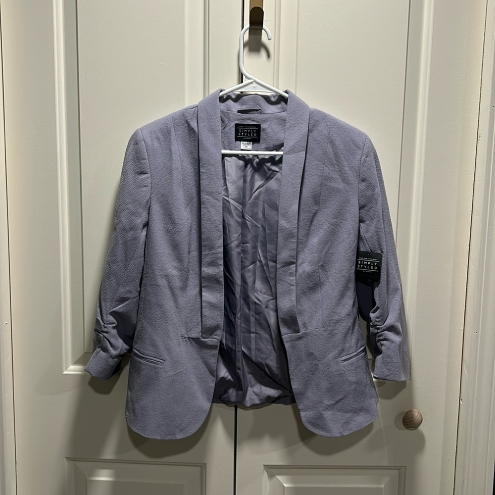 NWT Woman’s SZ S Grey/Lilac Blazer